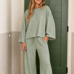 Women's Relaxed Crewneck Sweatshirt & Wide-Leg Pants 2-Piece Lounge Set
