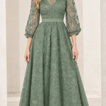 Elegant Floral Lace V-Neck A-Line Maxi Dress with 3/4 Sleeves