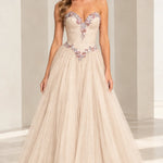 Strapless Sweetheart Crystal Beaded Ball Gown Tulle Evening Dress with Matching Choker