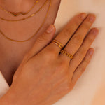 Elegant intertwined ring