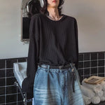 Loose-fitting Crew Neck Base Layer T-shirt
