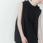 Petal Collar Sleeveless Reversible Shirt