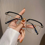 Auto-Adjusting HD Reading Glasses