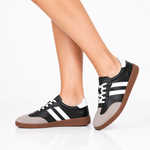 Brooklyn Low-Top Sneakers
