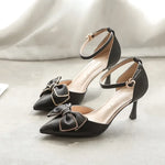 Rosette Bow Pumps