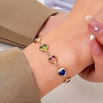 HEART-SHAPED GOLD BRACELET