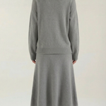 Amy Outfit: Sweater and Skirt